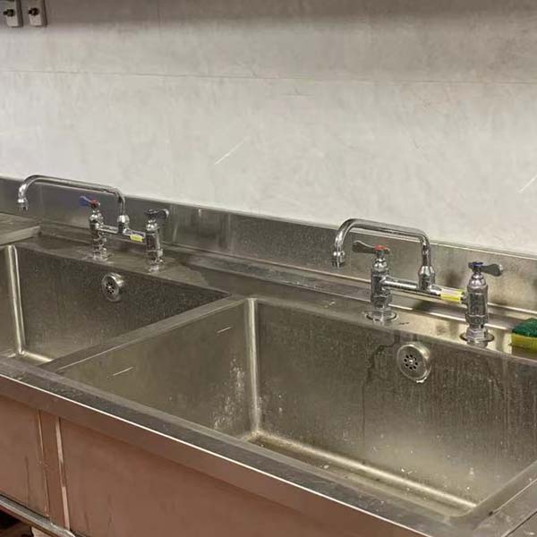 Catalogue Commercial Kitchen Faucets Application